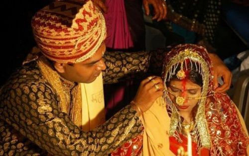 Dünyadan ilginç düğün adetleri