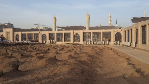 Peygamberin güllerinin yattığı kabristanlıklar