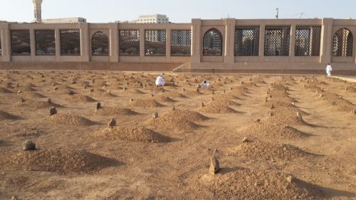 Peygamberin güllerinin yattığı kabristanlıklar