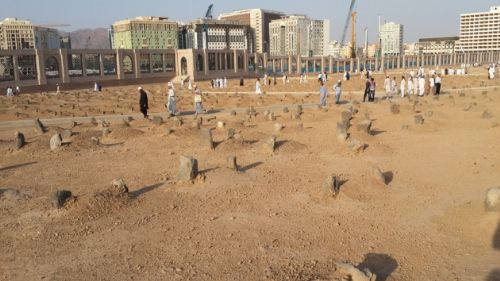 Peygamberin güllerinin yattığı kabristanlıklar