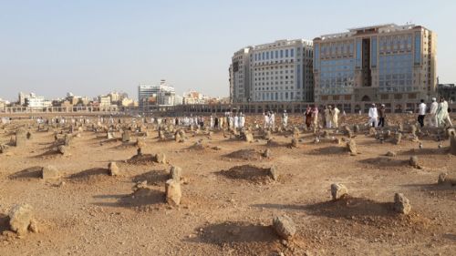 Peygamberin güllerinin yattığı kabristanlıklar