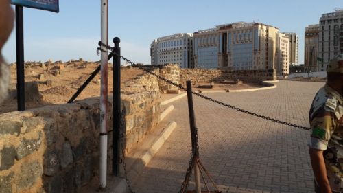 Peygamberin güllerinin yattığı kabristanlıklar