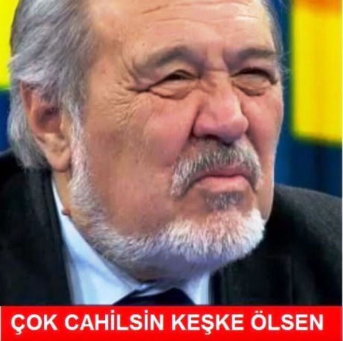 En komik ‘İlber Ortaylı Caps’leri