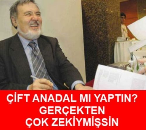 En komik ‘İlber Ortaylı Caps’leri