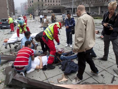 Norveç'in başkenti Oslo cehenneme döndü. İşte olaydan kareler