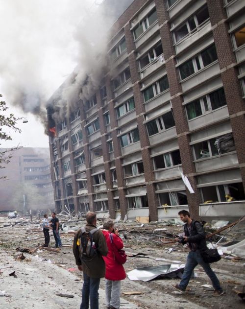 Norveç'in başkenti Oslo cehenneme döndü. İşte olaydan kareler