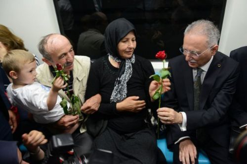 Ekmeleddin İhsanoğlu Marmaray'ı gezdi