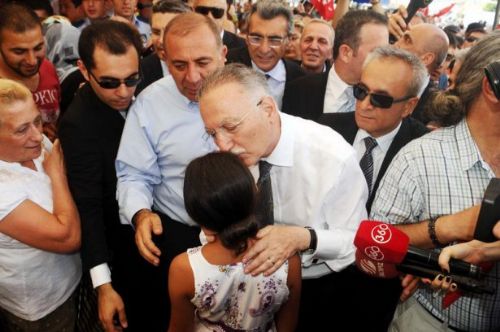 Ekmeleddin İhsanoğlu Marmaray'ı gezdi