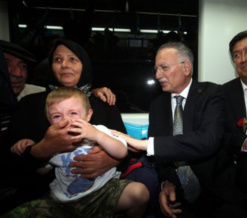 Ekmeleddin İhsanoğlu Marmaray'ı gezdi