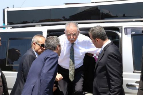 Ekmeleddin İhsanoğlu Marmaray'ı gezdi