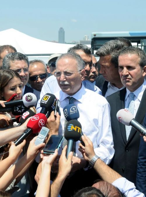 Ekmeleddin İhsanoğlu Marmaray'ı gezdi