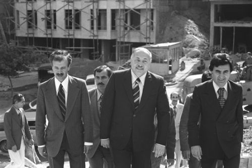 Erbakan'ın 42 yıllık siyasi mücadelesinden kareler