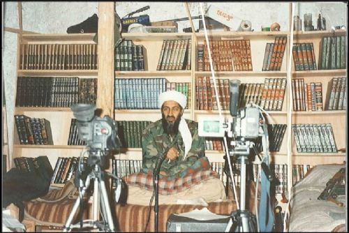 Usame Bin Ladin'in ilk kez yayınlanan fotoğrafları!