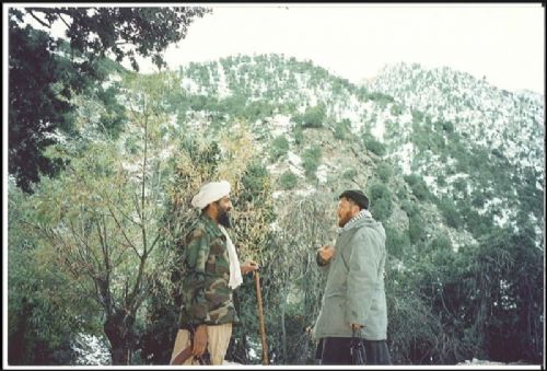 Usame Bin Ladin'in ilk kez yayınlanan fotoğrafları!