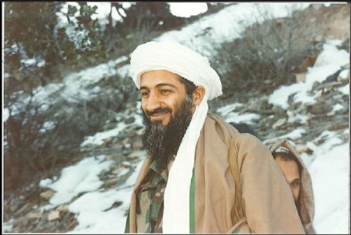 Usame Bin Ladin'in ilk kez yayınlanan fotoğrafları!