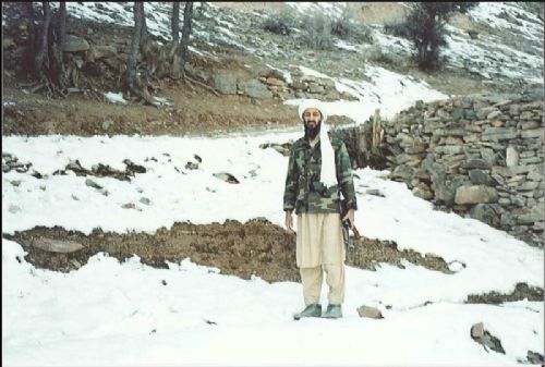 Usame Bin Ladin'in ilk kez yayınlanan fotoğrafları!