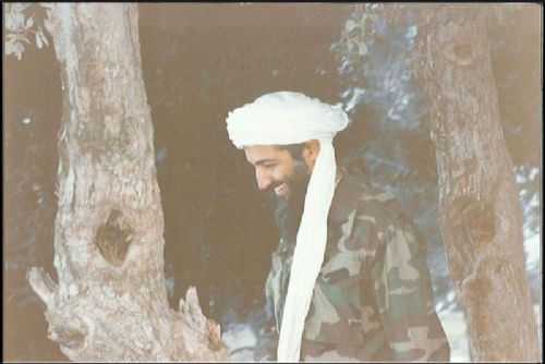 Usame Bin Ladin'in ilk kez yayınlanan fotoğrafları!