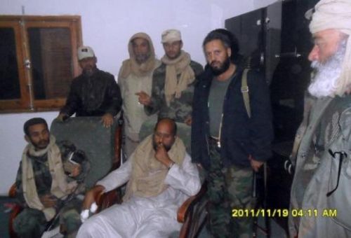 Oğul Kaddafi'nin yakalandıktan sonra çekilen ilk görüntüleri