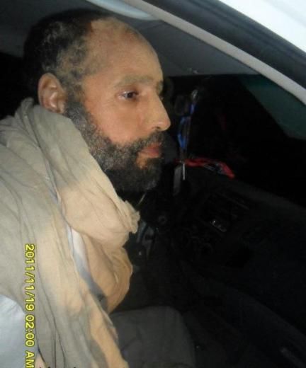 Oğul Kaddafi'nin yakalandıktan sonra çekilen ilk görüntüleri