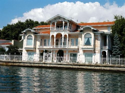 Boğaz'daki yalıların bilinmeyen hikayeleri