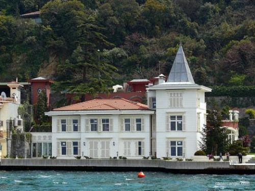 Boğaz'daki yalıların bilinmeyen hikayeleri