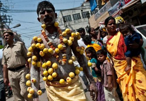 Tamiller tanrıların düğününü kutluyor