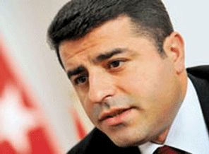 Demirtaş: Em nahêlîn Tirkîye perçe bibe