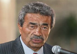 Bülent Arınç'tan 'Kamer Genç' teklifi