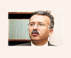 ?Örtünme Allah?ın emridir, O?na saygıya dayanır?