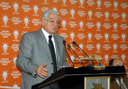 Fırat: MHP'nin önerisi doğru, ama...