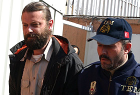 Taraf gazetesi muhabiri serbest bırakıldı