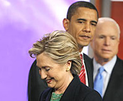 Clinton, yarışı bırakmıyor