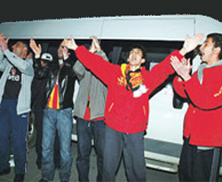 Chelsea?yi Galatasaray?lılar karşıladı