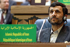 Ahmedinejad'dan Maradona'ya mektup