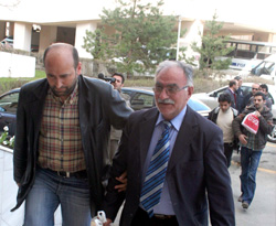 Erzincan'da DTP üyesi 3 kişi tutuklandı