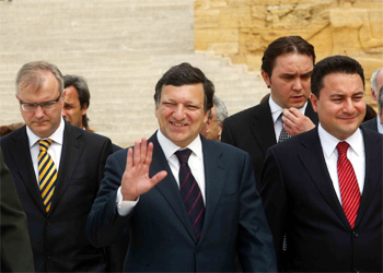 Barroso: 'İç Siyasette taraf olmayız'
