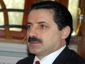 Hukuksuzluğu Çelik'e anlattılar