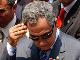 Arınç: İktidar kanla değişmemeli