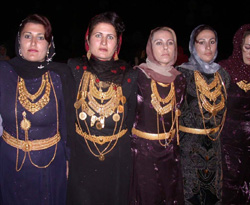 Altın fiyatları yuva kurdurmuyor