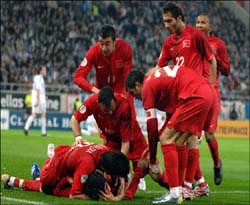 Milliler Slovak ekibi tek golle geçti / VİDEO
