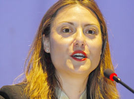 Zeyno Baran'ın oyununu uzmanlar bozdu