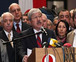 Rektörler de bildiri korosuna katıldı