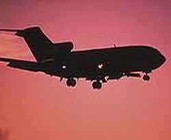 Anadolu Jet'e ait uçak tehlike atlattı