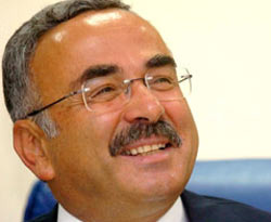 Halk ENVER'i sahiplendi