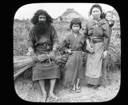 Japonya Ainu kabilesini tanıdı