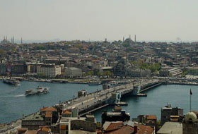 Galata Köprüsü 3,5 saat trafiğe kapalı