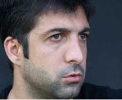 Oktay futbola veda ediyor