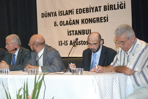 'Dünya'ya İslam Edebiyatı tanıtılmalı'