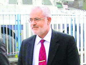 Veli Küçük'ü Karadayı Paşa korudu