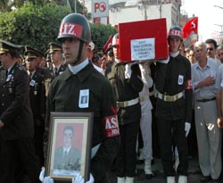 Şehit er Arısoy, toprağa verildi